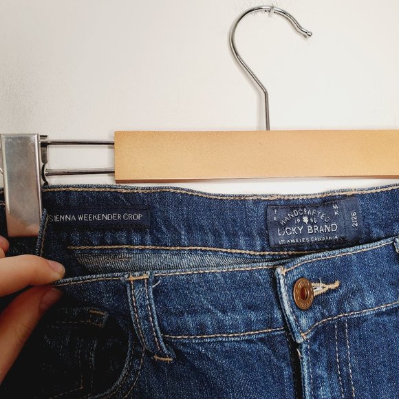 LUCKY BRAND Sienna Weekender Crop Boyfriend Jeans - Picture 7 of 9